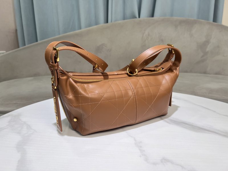 Medium D-Journey Bag Camel Flat Macrocannage - Image 5