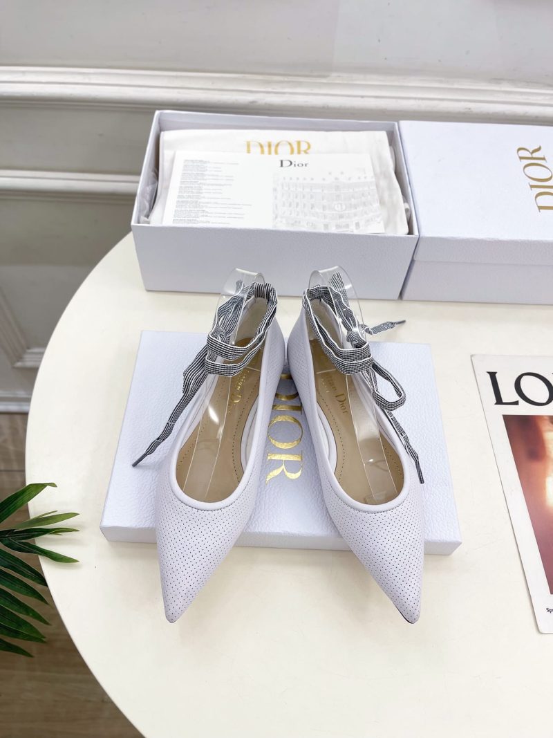 D-Journey Lace-Up Flat - Image 2