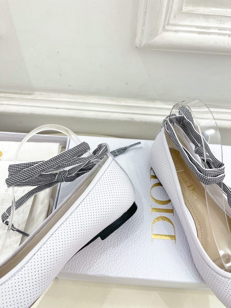 D-Journey Lace-Up Flat - Image 7