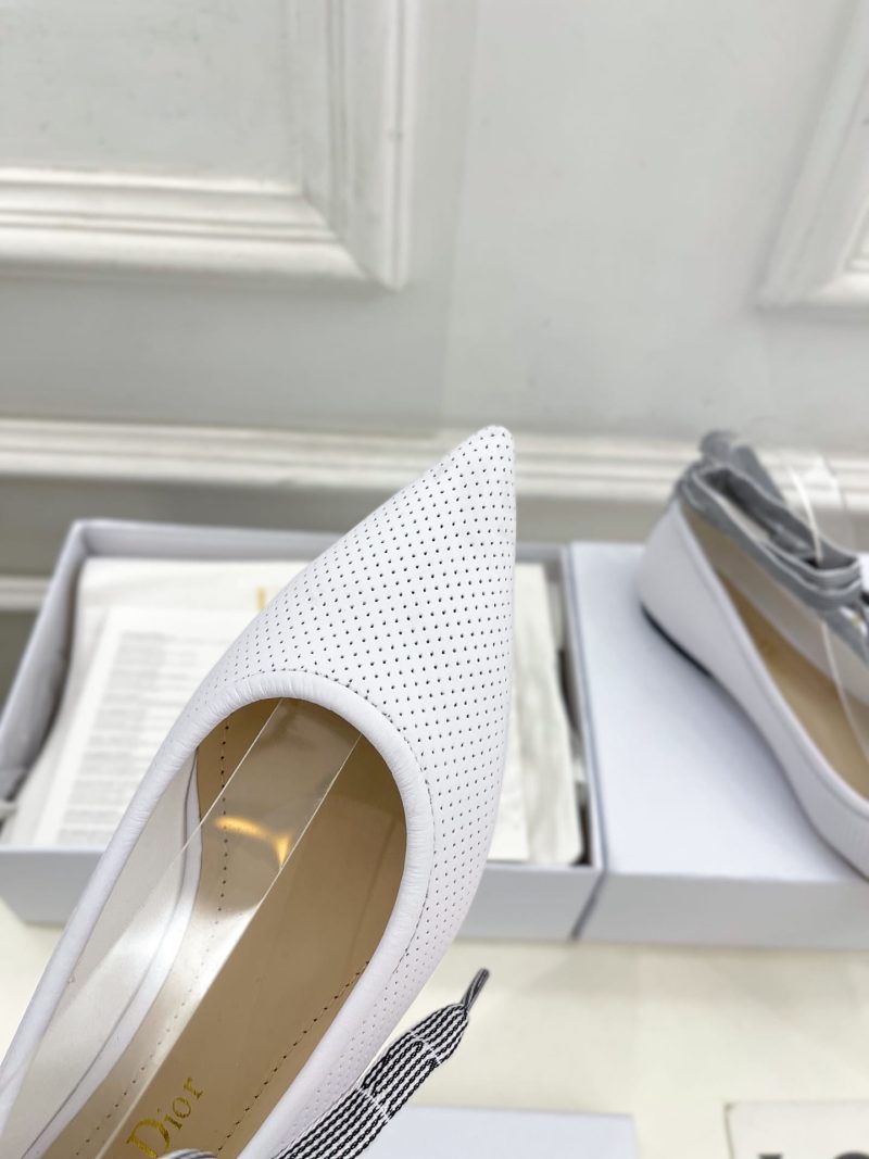 D-Journey Lace-Up Flat - Image 9