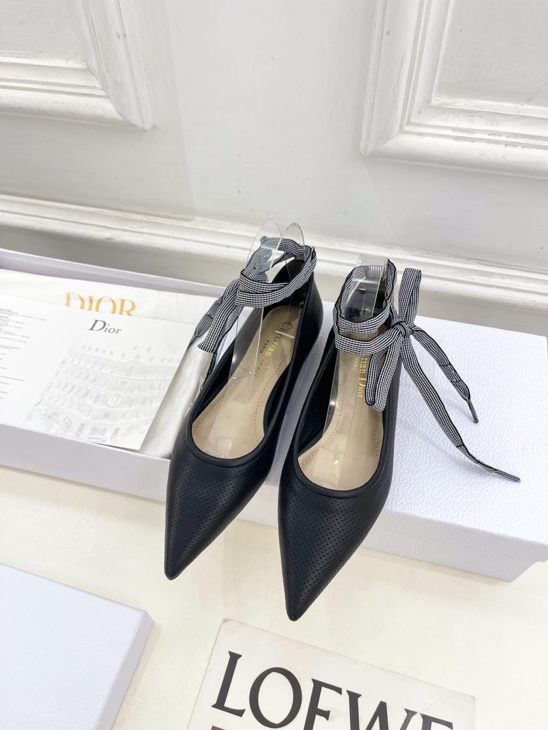 D-Journey Lace-Up Flat - Image 13