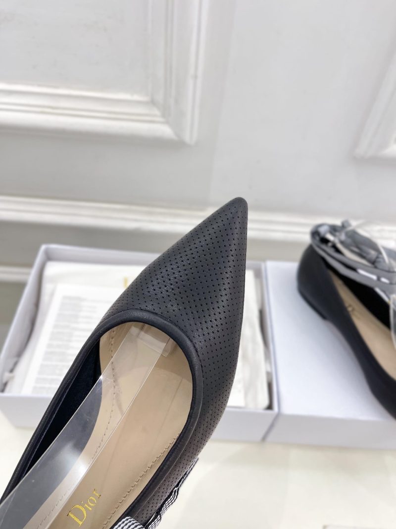 D-Journey Lace-Up Flat - Image 16