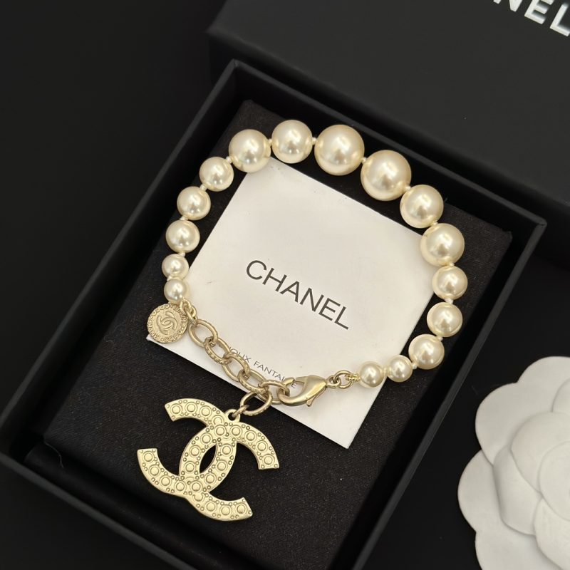 CC Pearl Bracelet - Image 4
